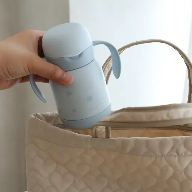 マザーズバッグに入れて持ち歩き